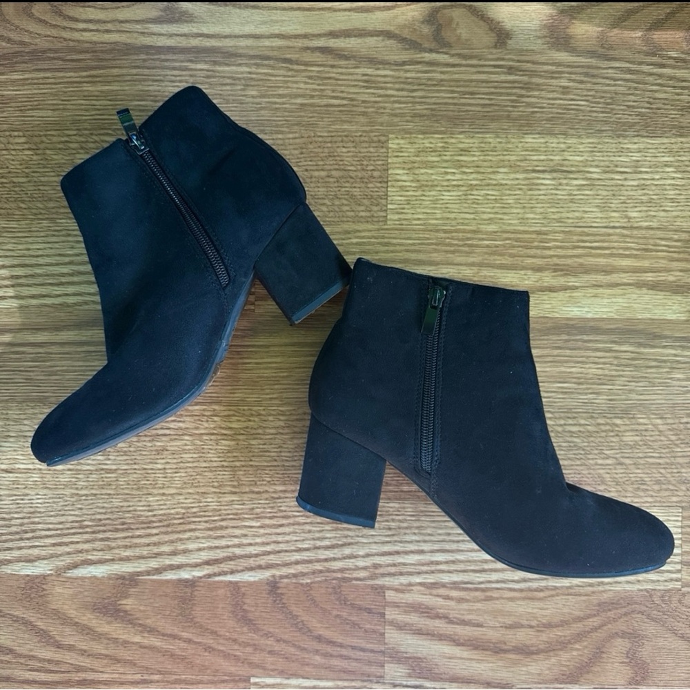 Top Moda LADD-1 Suede Ankle Booties